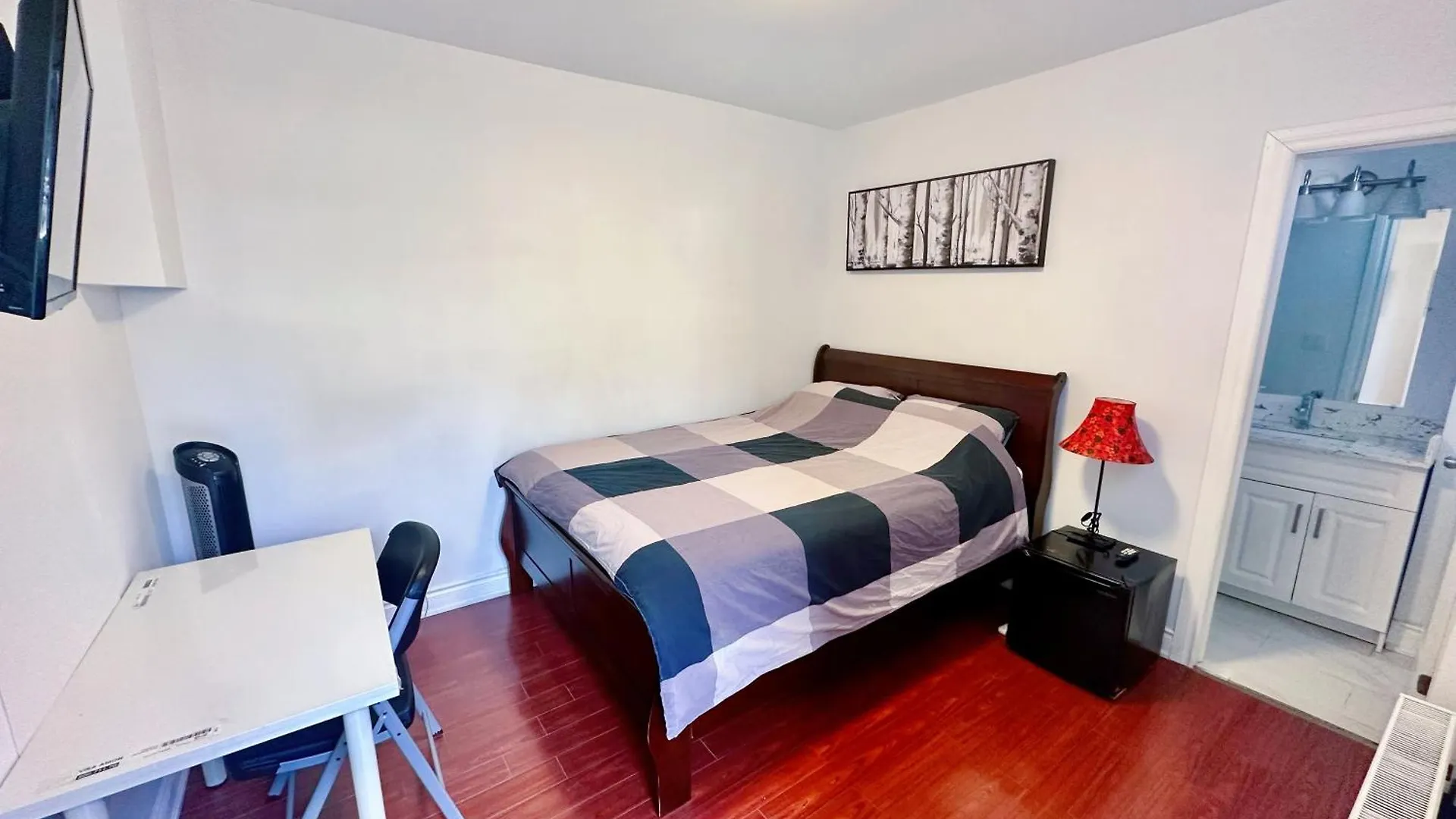 Downtown Toronto Private Suite With Ensuite Bath Separate Entrance Privatunterkunft