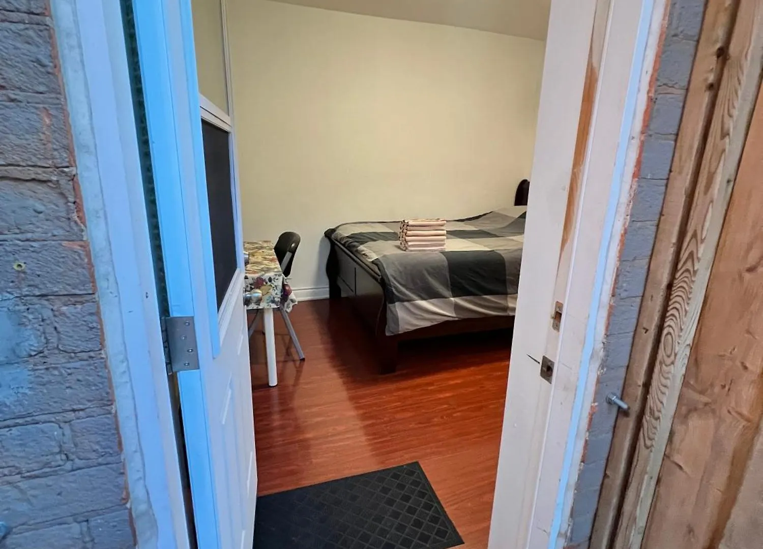 Downtown Toronto Private Suite With Ensuite Bath Separate Entrance Privatunterkunft